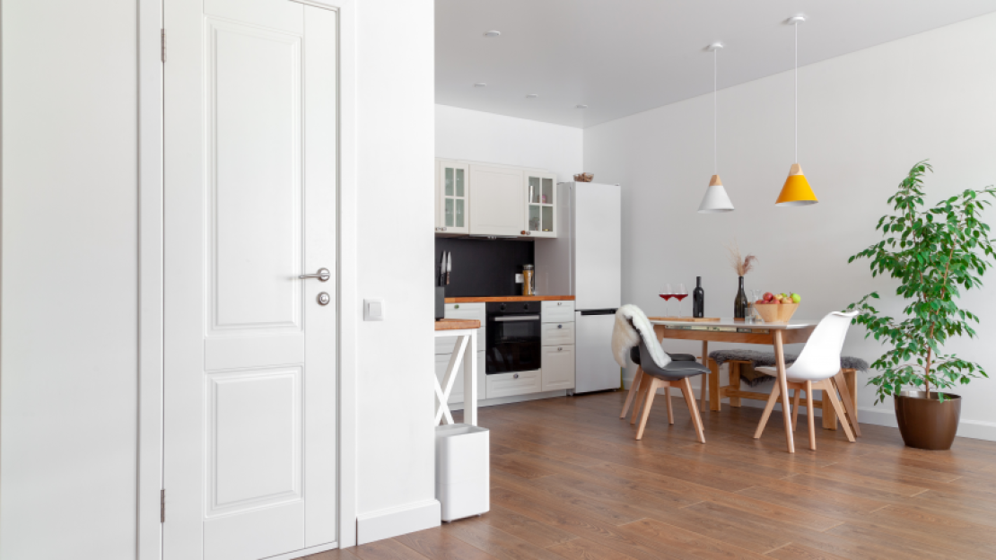 otthonos beltéri ajtó panelba