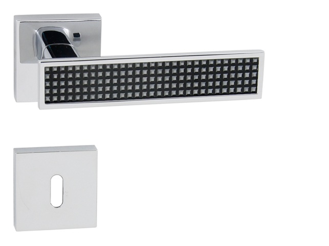 linha-swarovski-fenyes-krom-negyzetrozettas-kilincs